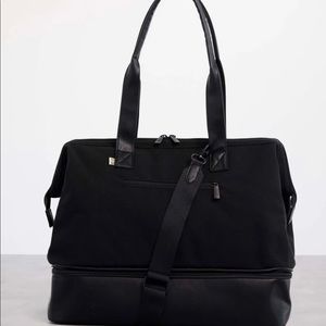 Convertible weekender bag